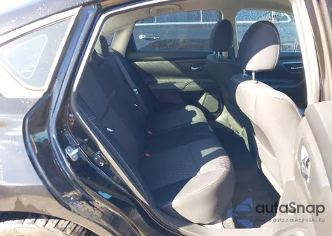 2017 Nissan Altima 2.5 S z USA, uszkodzony, nr VIN 1N4AL3AP5HN325725